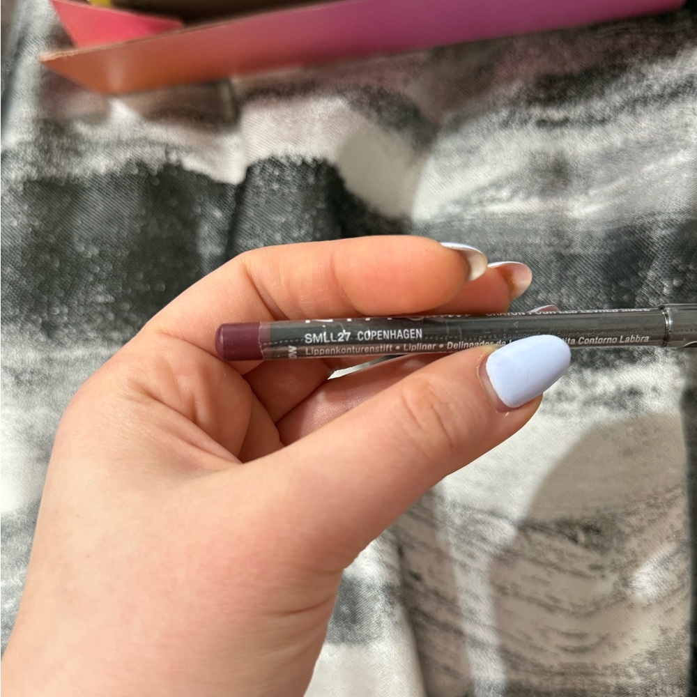 NYX Slim Lip Liner Pencil in Copenhagen - Picture 3 of 3